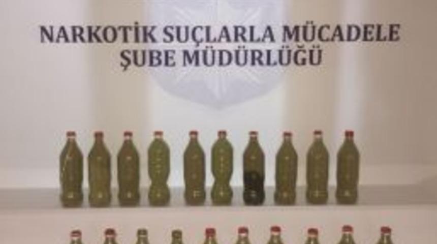 Ş&uuml;pheli Aracın Yakıt Deposunda 11 Kilo 660 Gram Toz Esrar Yakalandı