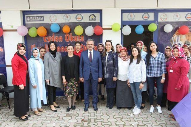 Yıldönümü Pastasını Köşker’le Birlikte Kestiler