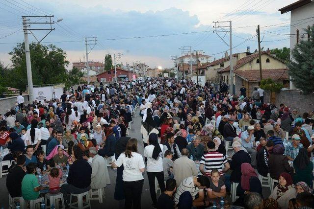 Tarihi Bedesten Çarşısında İftar Programı