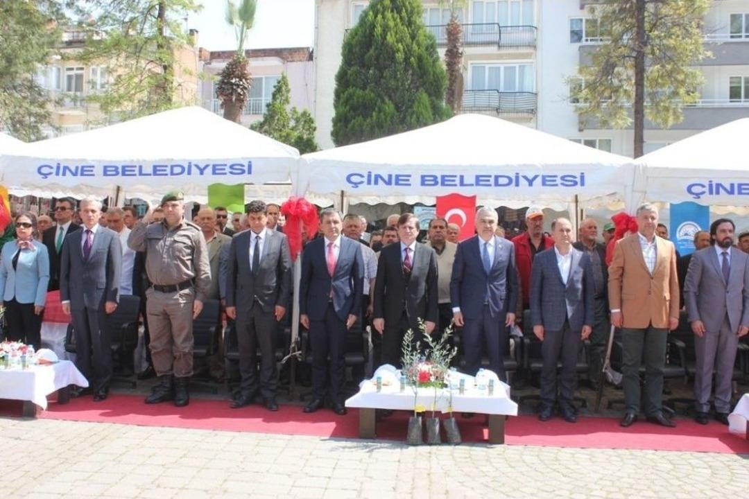 &Ccedil;ine&rsquo;de 11 Bin 400 Zeytin Fidanı Toprakla Buluşuyor