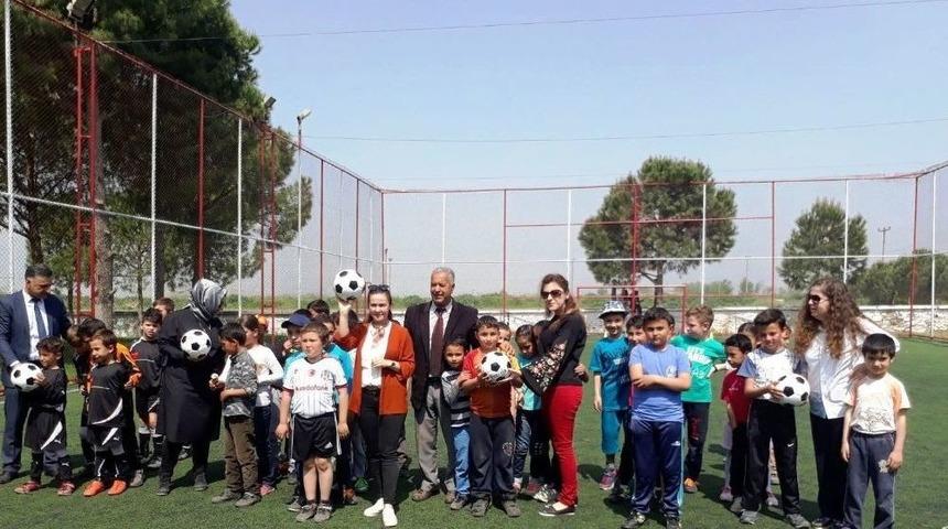 Ko&ccedil;arlı&rsquo;da &Ccedil;ocuk Şenliği