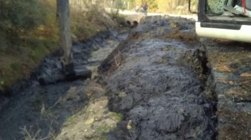 Aski Dereleri Islah Edip Temizliyor