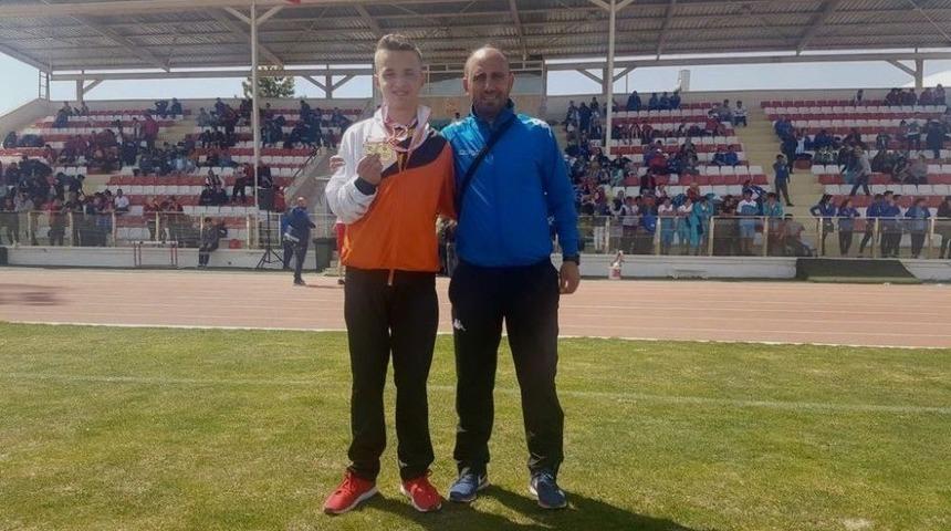 Ladik&rsquo;ten Bir Yıldız Doğuyor