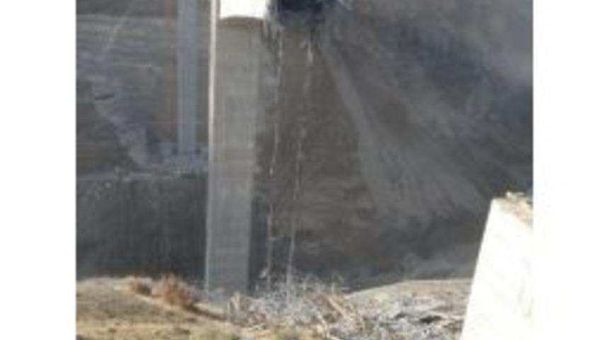 Türkiye’nin En Büyük ’konsol Viyadüklü Asma Köprüsü’ Çöktü