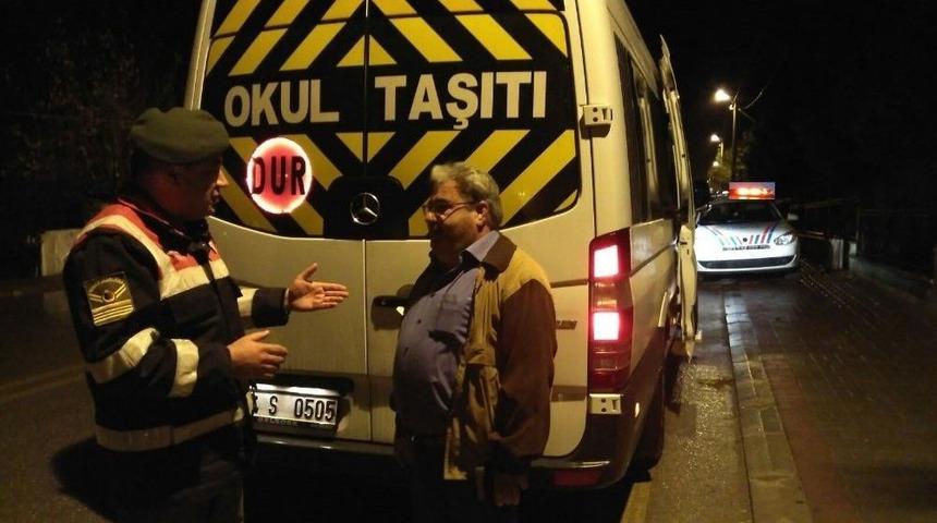 Jandarmadan Servis Araçlarına Denetim