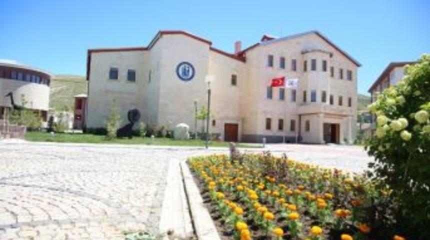Bayburt &Uuml;niversitesi&rsquo;nin 8. Fak&uuml;ltesi A&ccedil;ılıyor