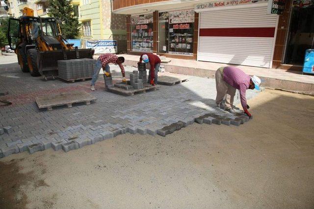 Siirt’te Yol Yapım Çalışmaları Devam Ediyor