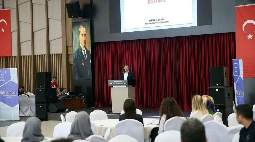 Merkezefendi’de 378 Taşeron Personel Kadroya Geçti