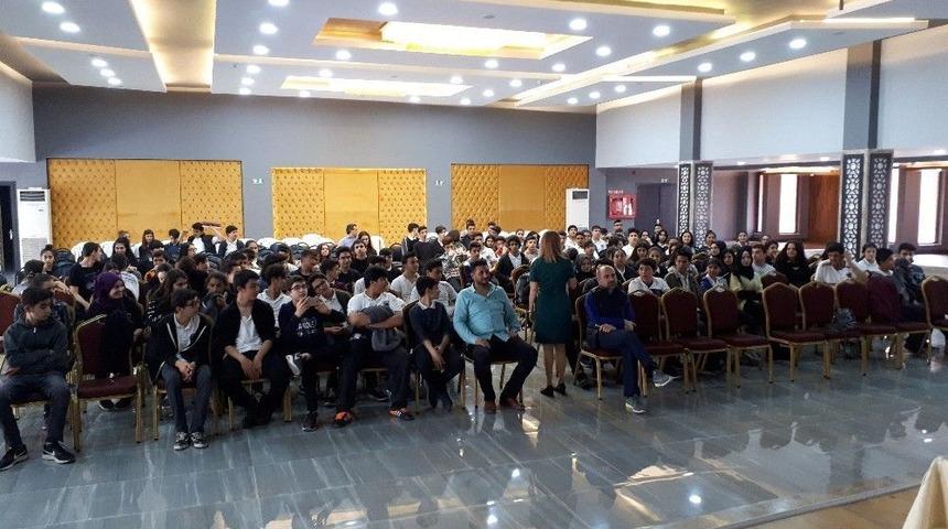 Çocuk Suçlu Sayısının Azalması İçin Öğrencilere Eğitim Verildi