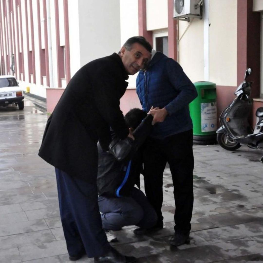 Liseli Gen&ccedil;ler Motosiklet Kurbanı Oldu