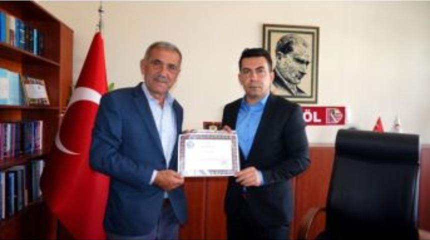 &Uuml;z&uuml;m&uuml;n Tanıtımına Katkı Sağlayan &Uuml;lgen&rsquo;e Teşekk&uuml;r Belgesi