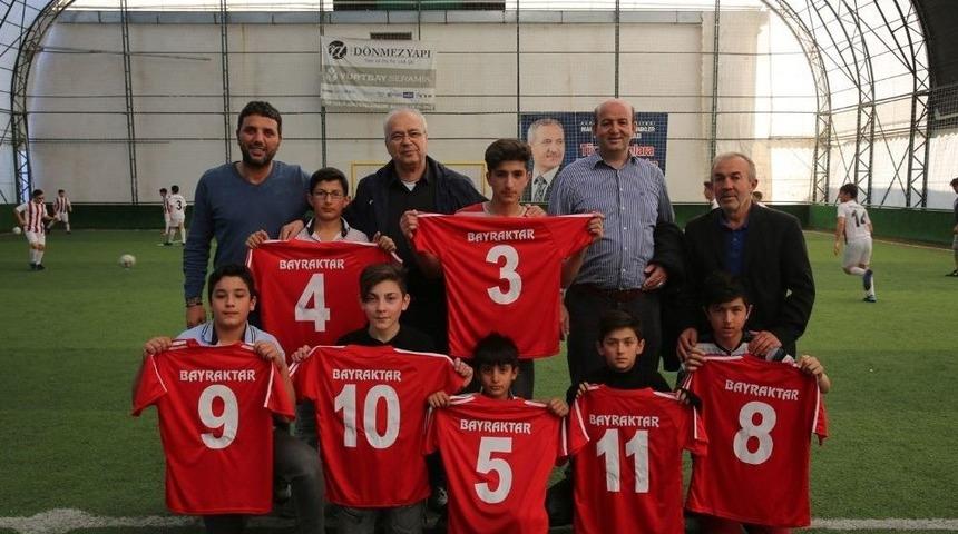Minikler Futbol Turnuvası Başladı