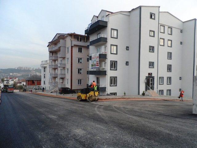 İzmit Belediyesi Fen İşleri Yoğun Çalışıyor