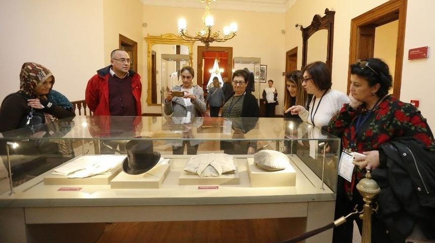 Kadın Muhtarlar Konak&rsquo;ta Buluştu