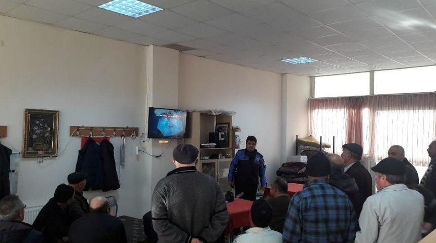 Polis Mahalle Mahalle Gezip Hırsızlığa Karşı Uyarıyor