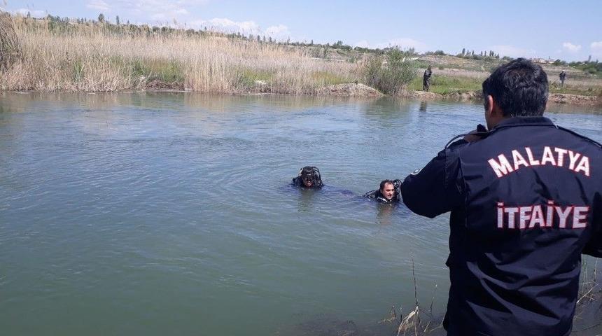 Balık Tutmaya Gittiği &Ccedil;ayda Boğuldu