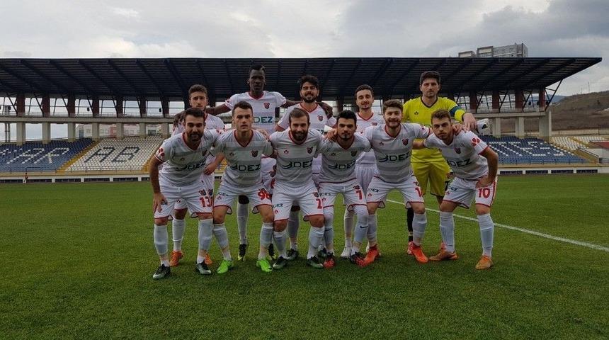 Polis Gelmeyince Maç Tatil Edildi