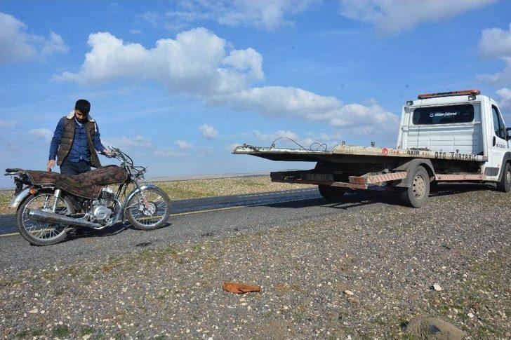 Çaldığı Motosikletle Kaza Yapan Kişi Ağır Yaralandı G5