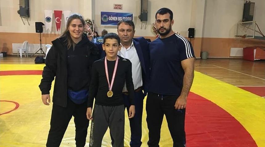 13 Yaşında Madalyaya Doymuyor