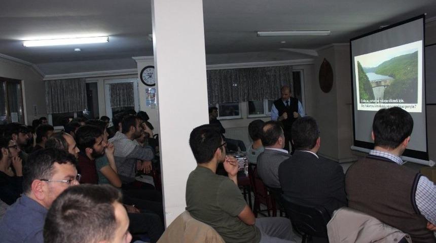 İhlas Vakfı Koordinat&ouml;r&uuml; Ko&ccedil;yiğit&rsquo;ten Gen&ccedil;lere Tavsiye