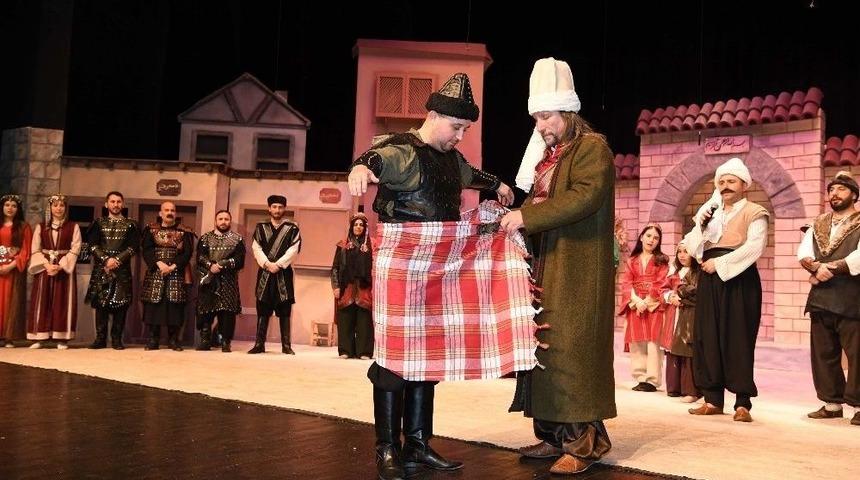 Başkent Tiyatrosu Oyuncuları &lsquo;peştamal&rsquo; Kuşandı