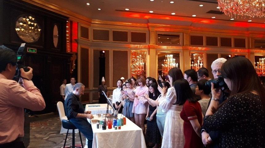 Ebru Sanatı &Ccedil;in&rsquo;de Tanıtıldı