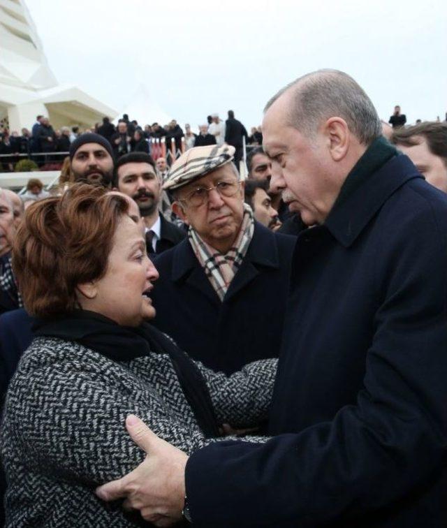 Cumhurbaşkanı Erdoğan Ve Eşi Emine Erdoğan, Yılmaz Ailesine Başsağlığı Diledi