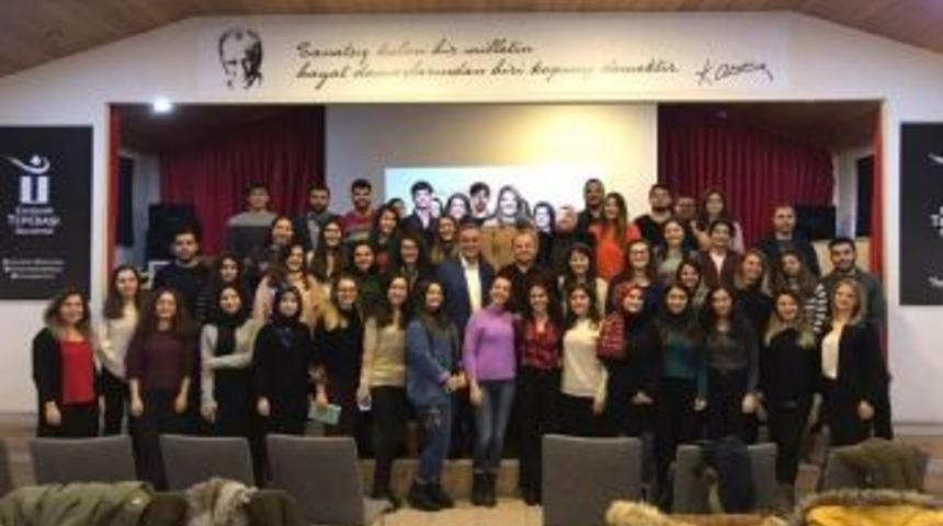 &rsquo;&rsquo;sosyal Yaşamak, Sosyal Hizmeti Yaşatmak&rsquo;&rsquo; Temalı S&ouml;yleşisi