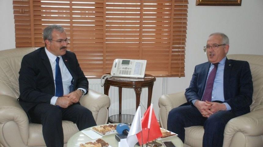 Tokat&rsquo;ta &Uuml;z&uuml;m &Uuml;reticilerinin Sorunları Araştırılacak