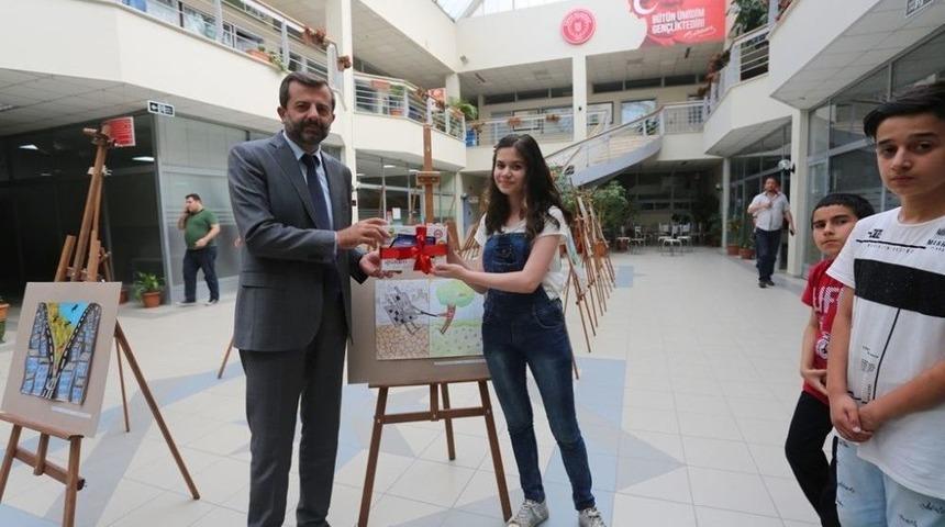 Öğrenciler Çevre İçin Yarıştı