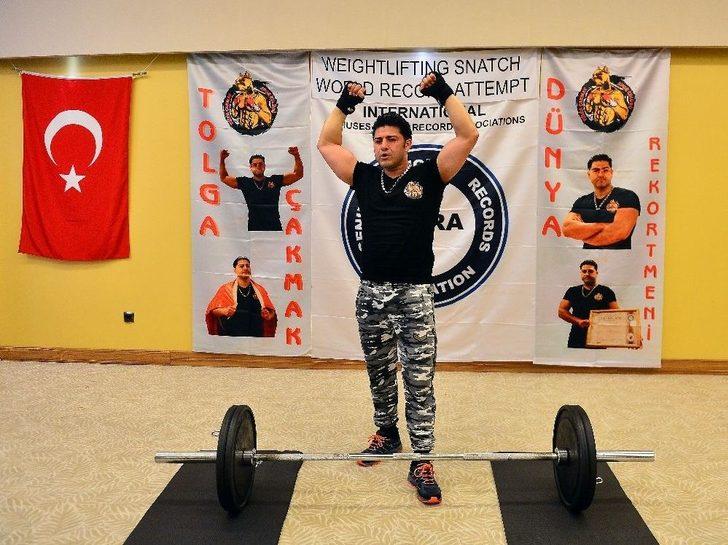 Tolga Çakmak’tan 7 Ton 60 Kilogramlık Rekor G4