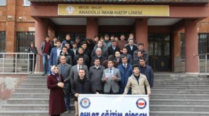 İzmir&rsquo;de Okul M&uuml;d&uuml;r&uuml;n&uuml;n &Ouml;ld&uuml;r&uuml;lmesi