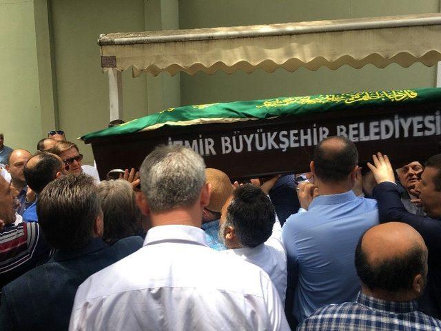 Cumhurbaşkanı Erdoğan’ın Yakın Arkadaşı Hamdi Boyacı Toprağa Verildi