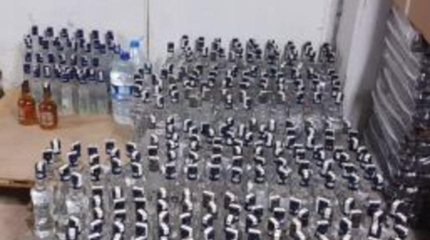 Balık Restoranında 372 Şişe Ka&ccedil;ak İ&ccedil;ki Ele Ge&ccedil;irildi