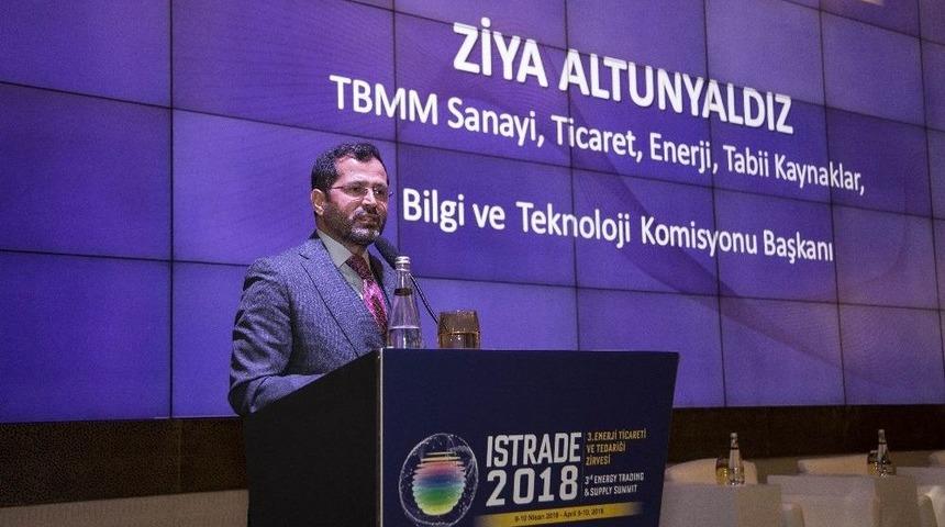 Altunyaldız: &ldquo;d&uuml;nya Kontrols&uuml;z Bir Ticaret Savaşına Doğru Adım Adım İlerliyor&rdquo;