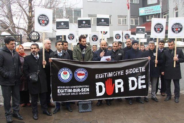 İzmir’de Öldürülen Okul Müdürü Ağrı’da Unutulmadı