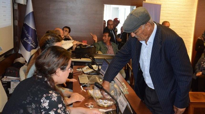 Şebinkarahisar Toki Konutlarında Kura Heyecanı