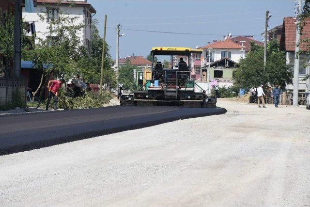 Düzce Belediyesi Yeni Yollar Açıyor