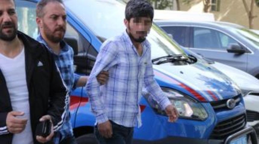 26 Yıl Hapis Cezası Bulunan Şahıs Yolcu Otob&uuml;s&uuml;nde Yakalandı