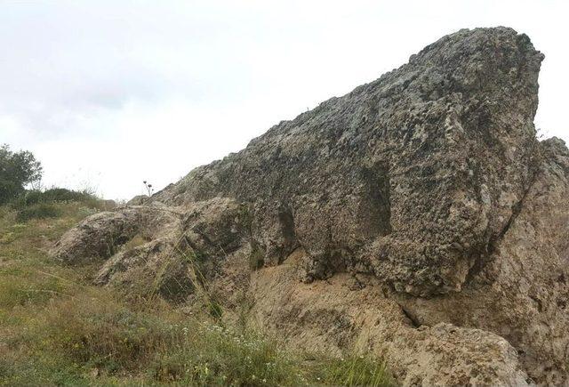 Adıyaman’da Ortaçağ Dönemine Ait Kale Bulundu