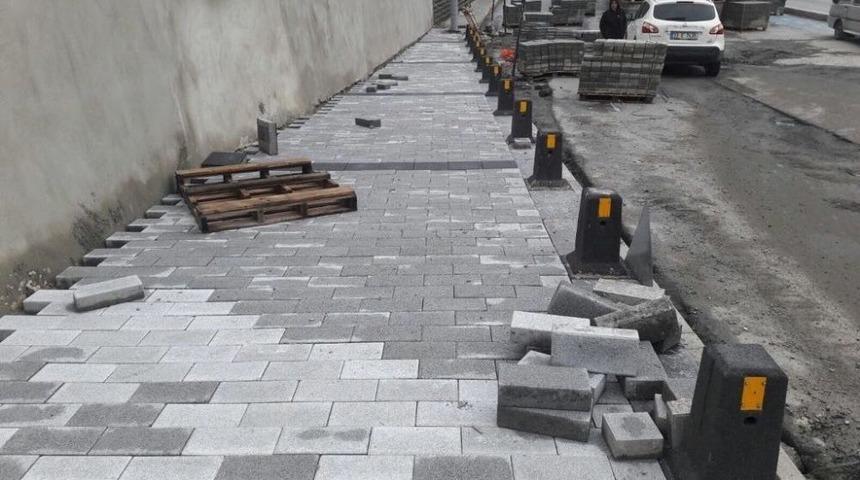 Girne Caddesi&rsquo;nde &Ccedil;alışmalar Devam Ediyor