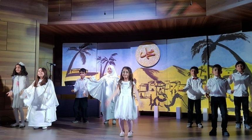 İkra Kolejinde Mevlid-i Nebi Etkinliği D&uuml;zenlendi