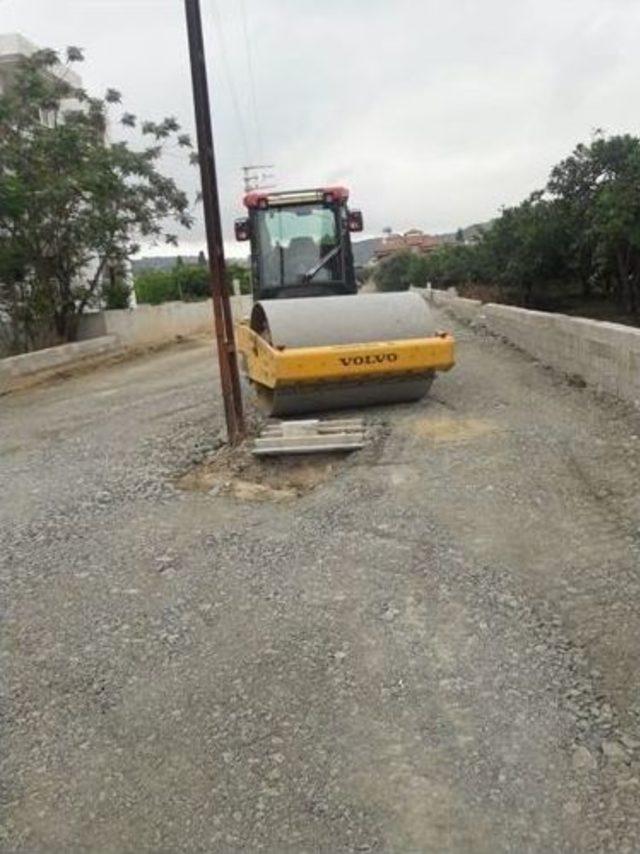 Samandağ Belediyesi Fen İşleri Ekipleri Hız Kesmeden Çalışıyor