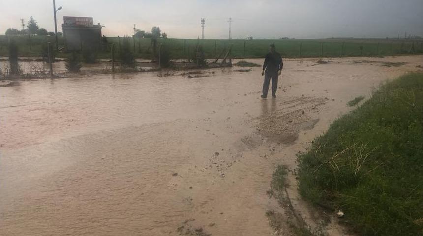 Kızıltepe’de Yağmur Köyü Göle Çevirdi