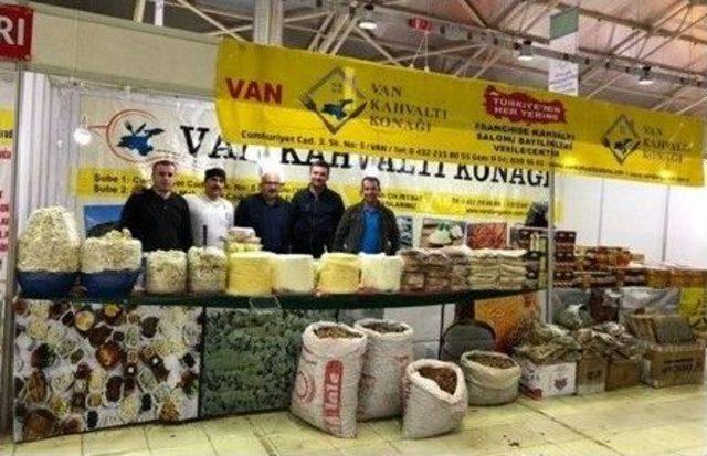 Vanlı Çiftçiler, Malatya Fuarı’ndan Döndü