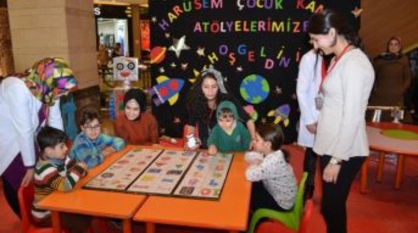 Har&uuml;sem &Ccedil;ocuk Kampusu Piazza&rsquo;da At&ouml;lye &Ccedil;alışması Yaptı