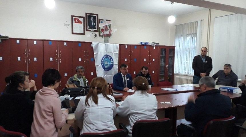 Ayhan: &ldquo;&ouml;ğretmene Sahip &Ccedil;ıkmak Geleceğimize Sahip &Ccedil;ıkmaktır&rdquo;