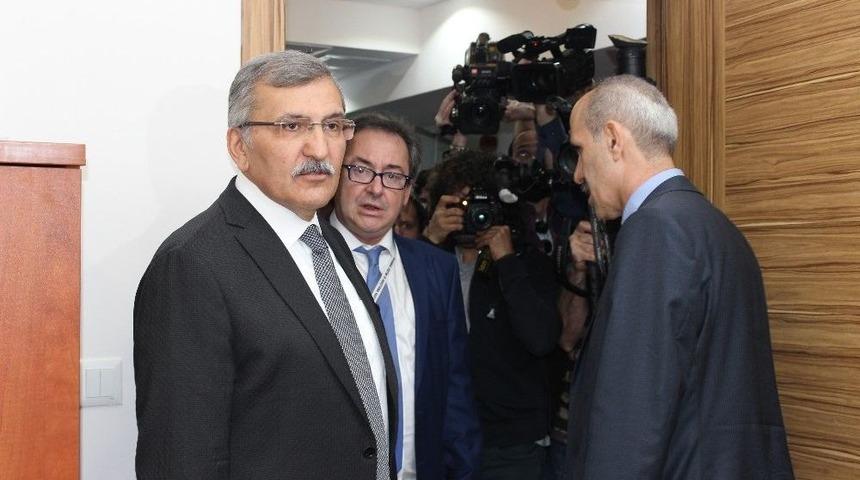 İstanbul Eğitim Ve Araştırma Hastanesi B&uuml;nyesindeki Zeytinburnu Semt Polikliniği A&ccedil;ıldı