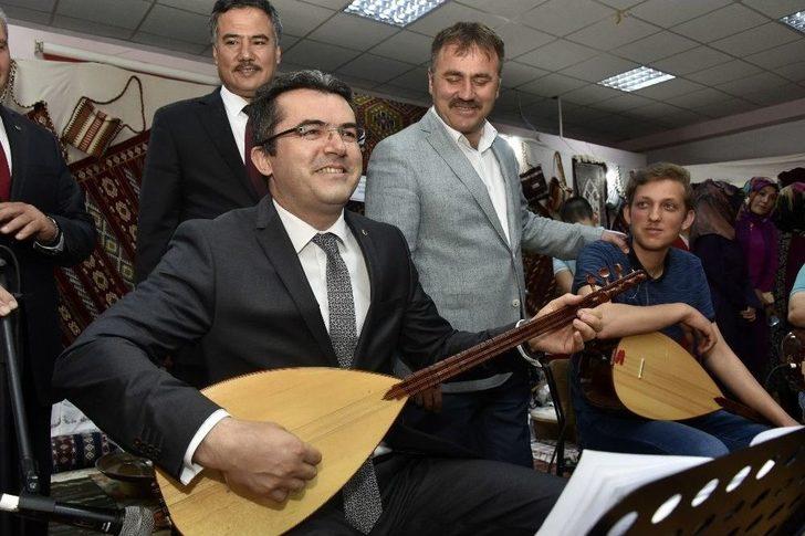 Gümüşhane Halk Eğitimi Merkezinden Yılsonu Sergisi G4