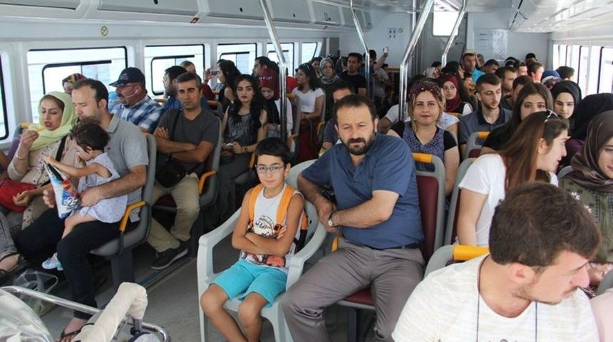Van G&ouml;l&uuml;&rsquo;nde Deniz Otob&uuml;sleri Seferleri Başlıyor